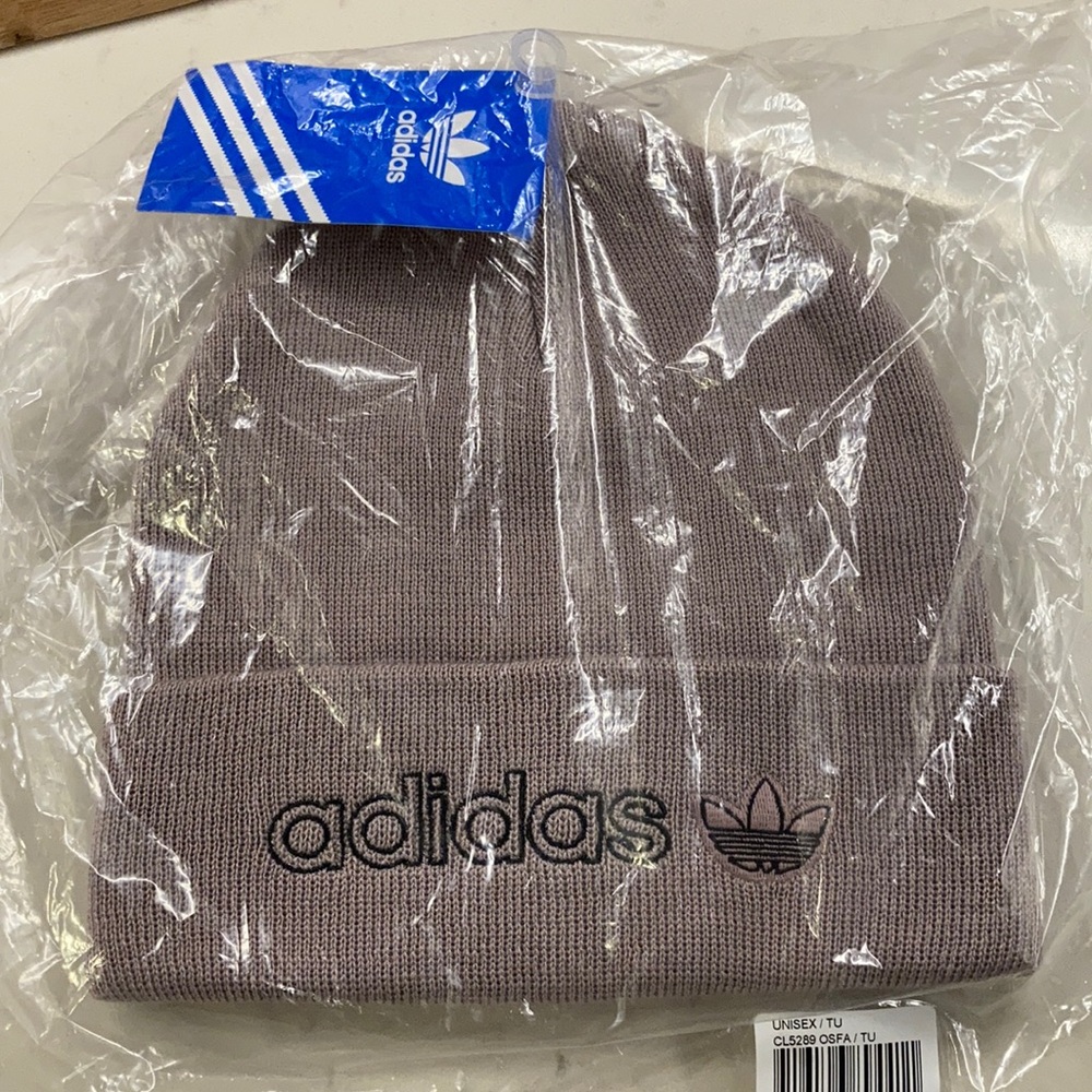 Bnwt adidas beanie lavender in colour